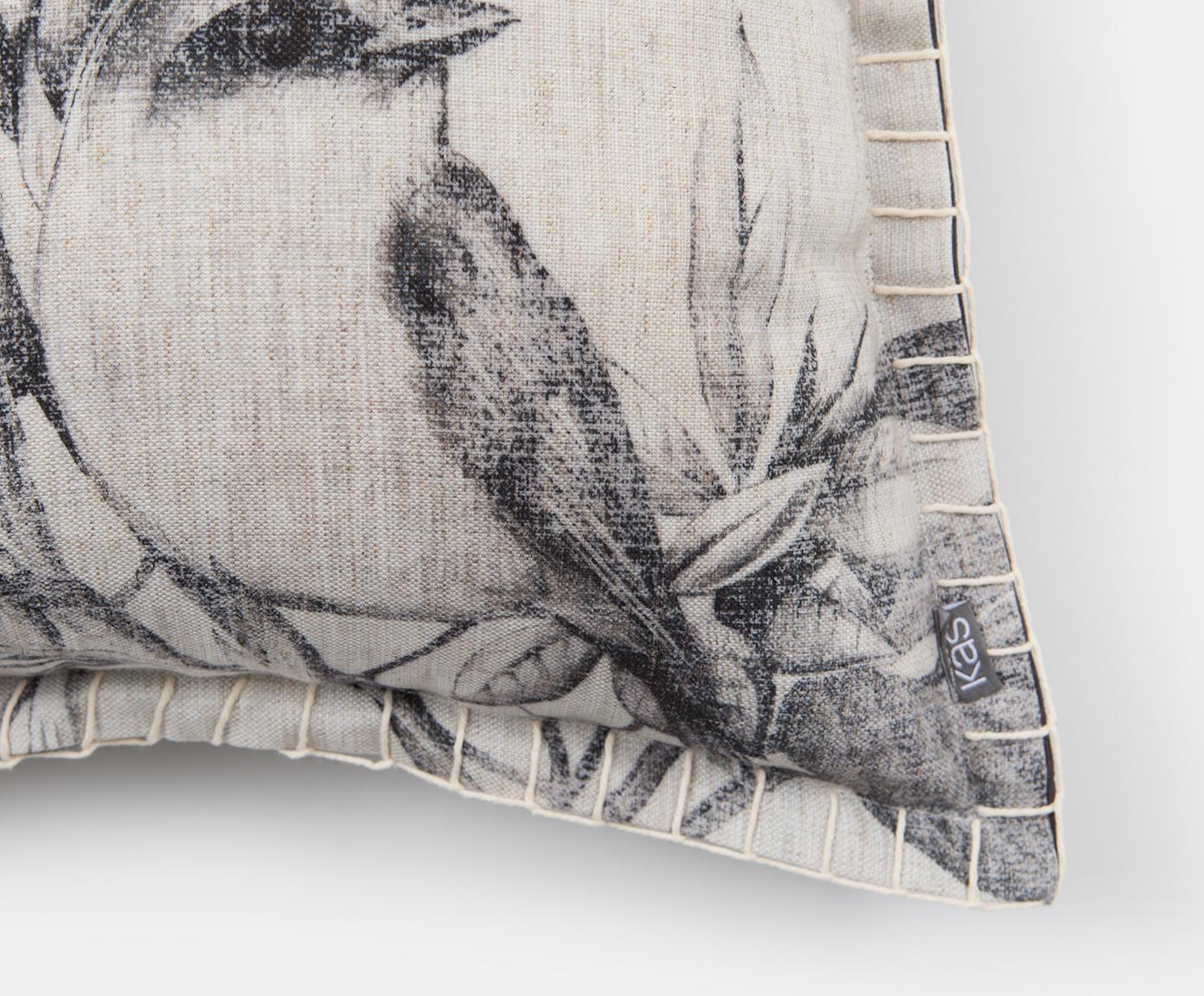 Detalle de cojín Toorak de Kas Australia