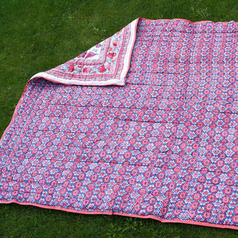 Plaid masaso dolce vita sobre el cesped