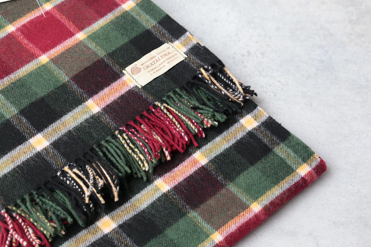 Manta de lana grazalema cuadro ingles